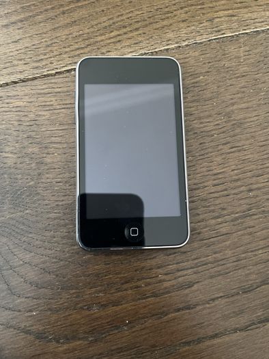 Apple iPod touch 2nd Generation Black