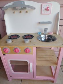 Kids kitchen plus accessories