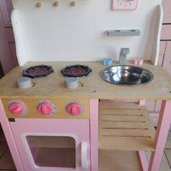 Kids kitchen plus accessories