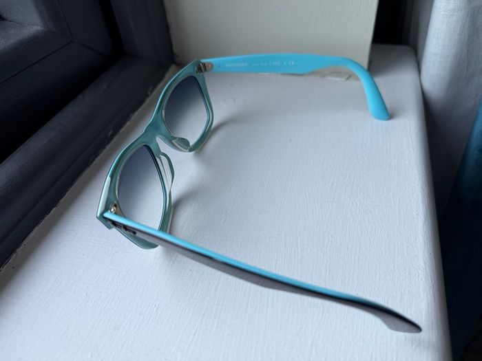 RayBan Wayfarer - Immaculate Condition - WIDE-FIT