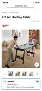 Air hockey table
