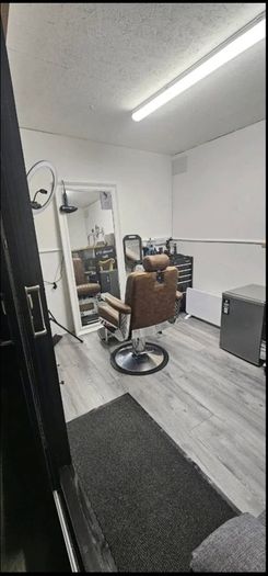 Garden Room/Home Office/Salon/Barbers