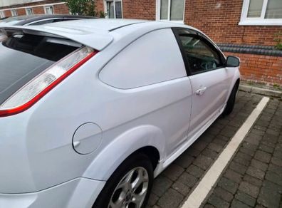 2009 ford focus car van