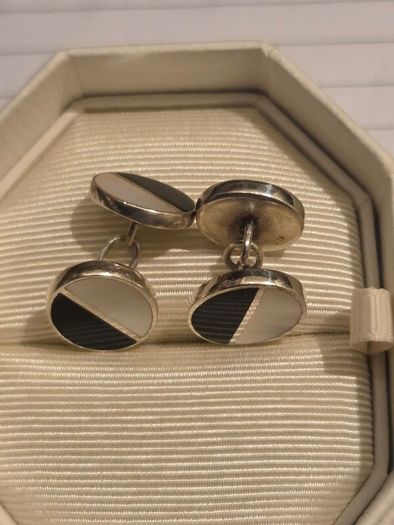 Vintage 925 Sterling Silver Mother of Pearl and Onyx Face Cufflinks with Chain Link