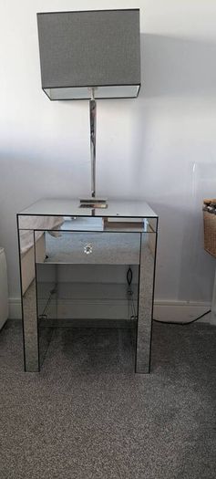 bedroom unity unit and side dressers