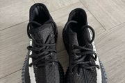 Brand new shoes Yezeeys Junior size 13