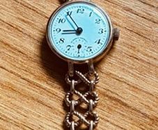 9k gold Swiss made mechanical watch and strap 22.5g
