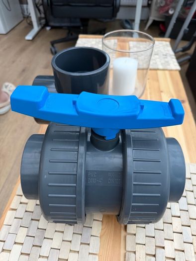 Pond 4 Inch connectors