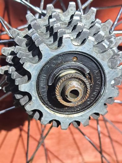 Clasic road bike wheels