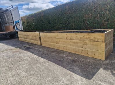 Big planters