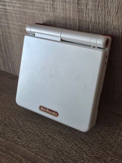 Nintendo Gameboy Advance SP Famicom Edition