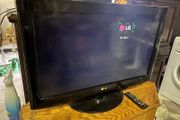 31 inch LG TV