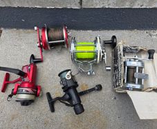 Fishing reels