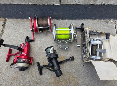 Fishing reels
