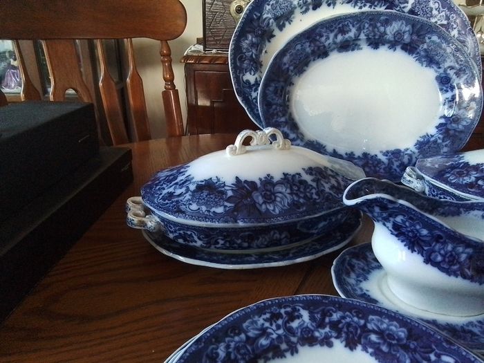 W T Copeland & Sons Blue/White Dinner Set