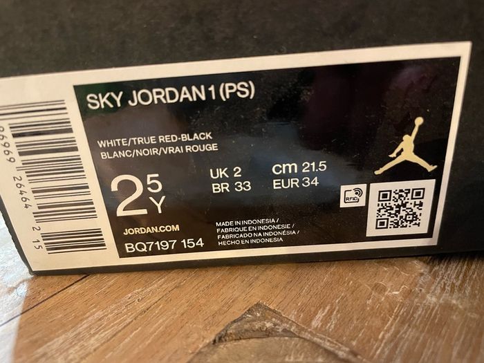 Nike Sky Jordan kids trainers runners size 2