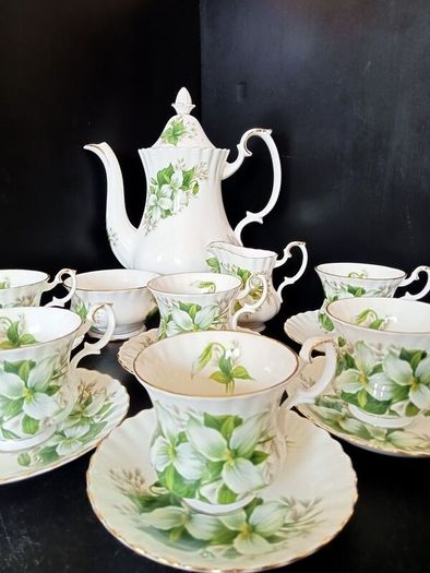 Royal Albert Bone China "Trillium" Coffee Set