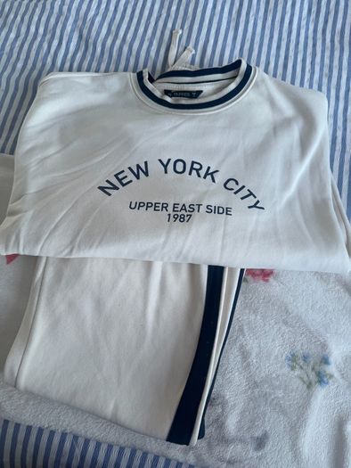 ladies tracksuit