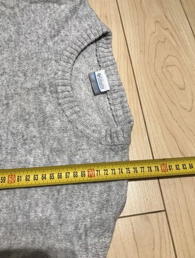 Columbia sweater
