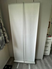 Pop up roller banner