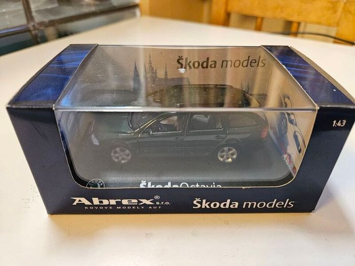Skoda Octavia Fabia Combi Estate Model Cars 1:43