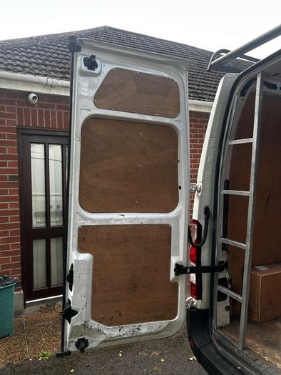 Van ply lining