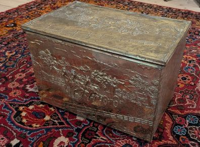 Log Box