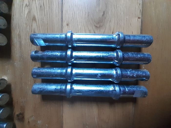 NOS Raleigh type Bottom Bracket Axles x14