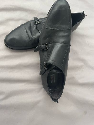 Italian    leather  Men's shoes