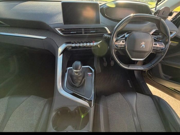 Peugeot 5008: Price Drop! 1k off! Only 110k km!