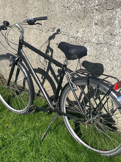 Rayleigh pioneer 1 dark grey bike
