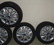 Ford Alloy wheels and tyres