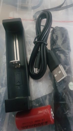 Green Laser rechargeable battery & charger