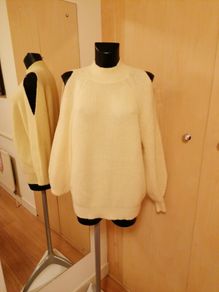 Women's Jumper NWT SIZE 16