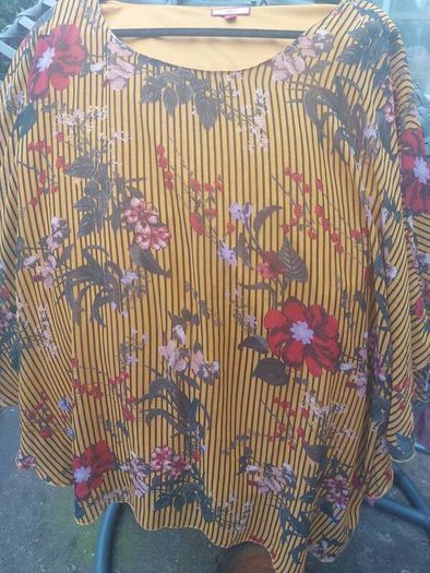 Joe Browns floral handkerchief top (free post)