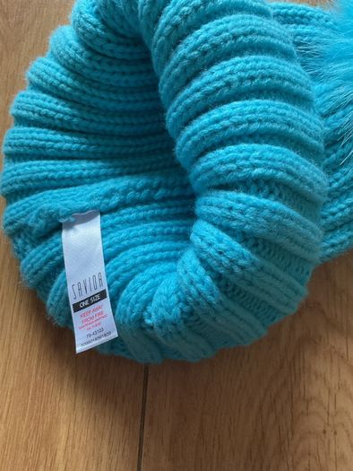 Beautiful warm Savida Hat