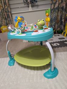Jumper & Table