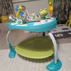 Jumper & Table