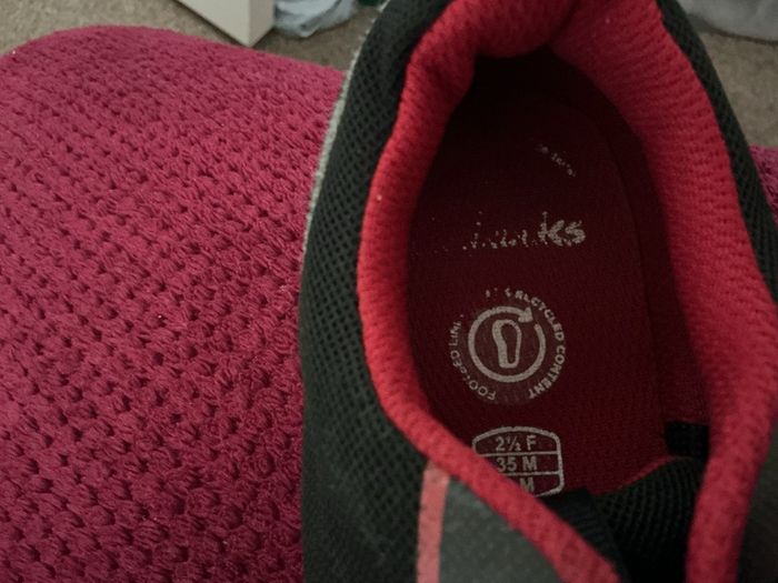 Clarke's Kids runners size 2.5