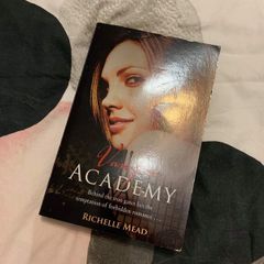 Vampire Academy