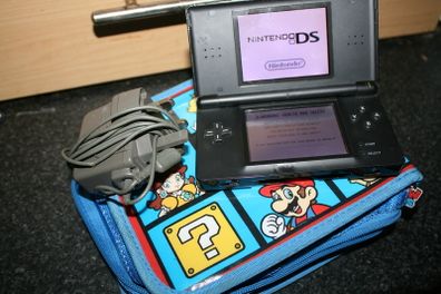Nintendo DS Lite