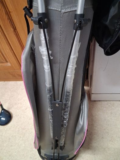 Golf Clubs. US Kids Golf Set.Left Handed .Age 7 To 8 Years Old. Girls Set.. In As New Condition. Collect In Dublin Or Receive Via Post.