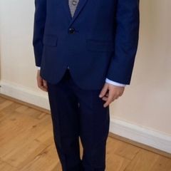 Next boys suit 7y, 122cm