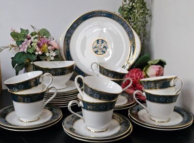 Royal Doulton   "Carlyle" Tea Set for 8 person
