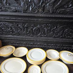 Hand Painted Myott 18 piece dinner set