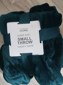 BNWT Small Throw Teal