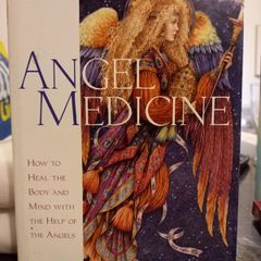 Angel Medicine: How To Heal The Body And Mind With The Help Of The Angels (doreen Virtue, Hardback) Spiritual Self-help
