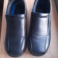 Boys shoes