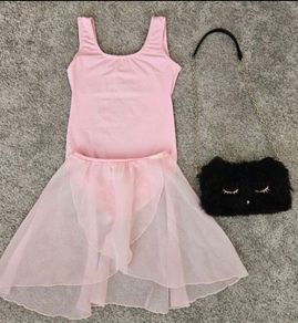 Leotard, skirt, and bag for the shoe storage 6-8 years