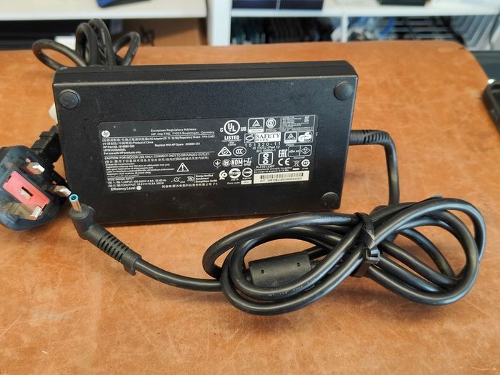 200W for HP Zbook 17 G3 G4 G5 G6 Charger 815680-002 L74881-001 928429-002 (Used/ Original)